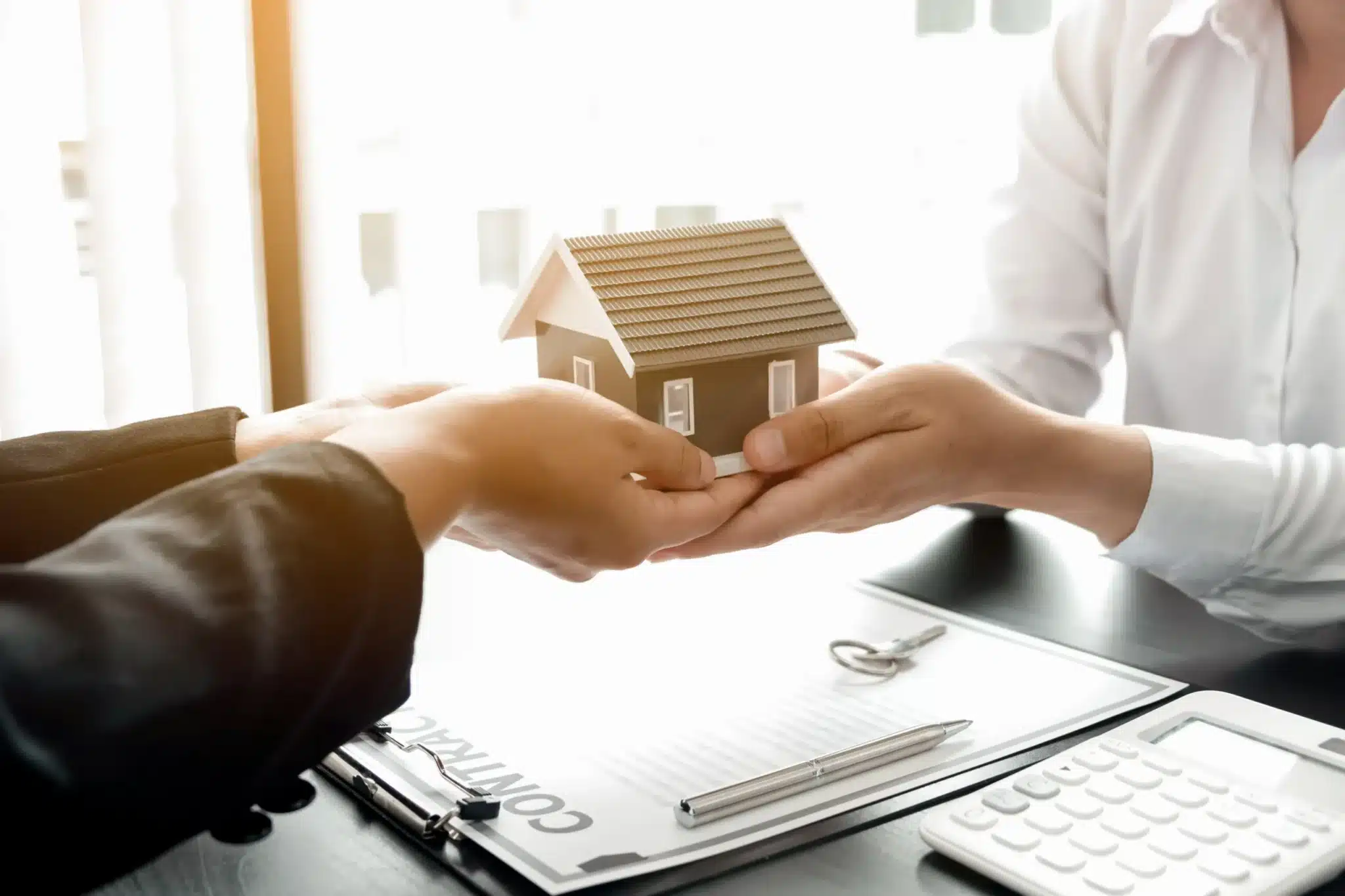 Mileage Tracking App vs. Manual Log: What Rental Property Owners Should Use